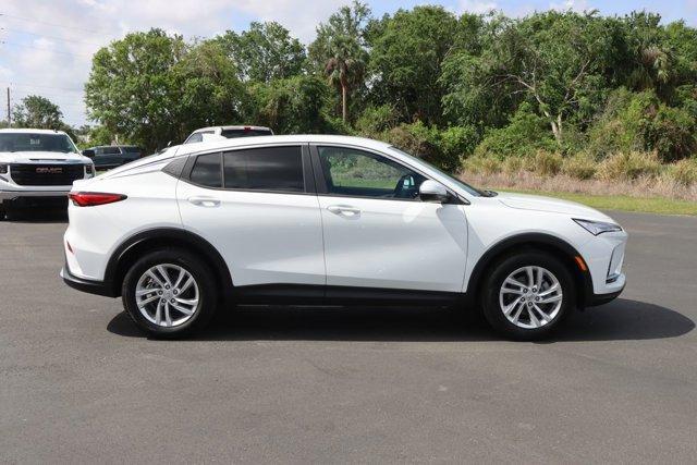 new 2025 Buick Envista car, priced at $25,100