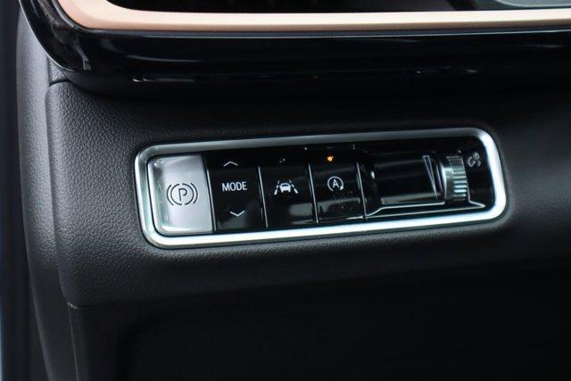 new 2025 Buick Envision car, priced at $40,421