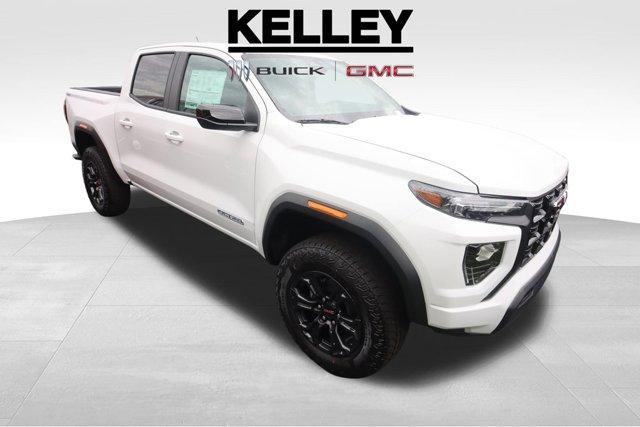 new 2025 GMC Canyon car, priced at $40,500