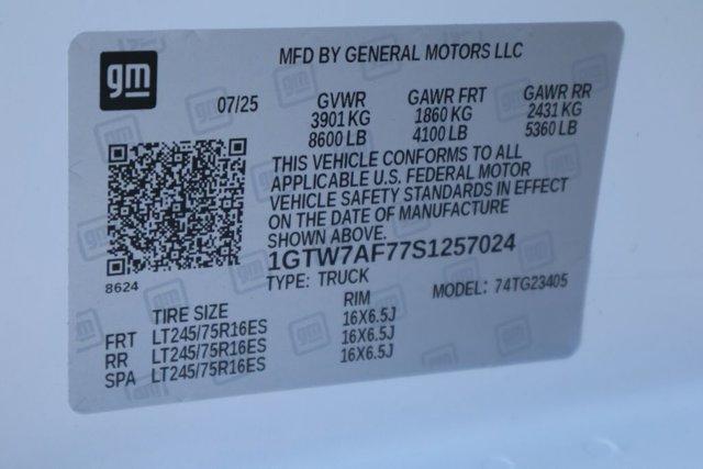 new 2025 GMC Savana 2500 car