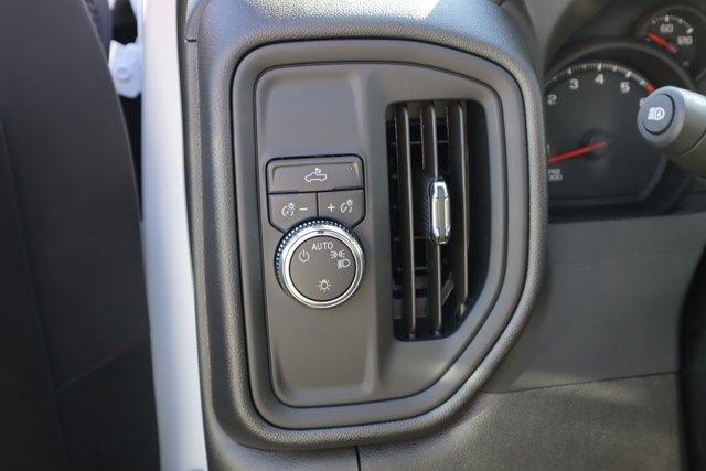 new 2025 GMC Sierra 1500 car, priced at $41,155