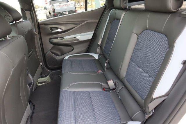 new 2025 Buick Envista car, priced at $26,000