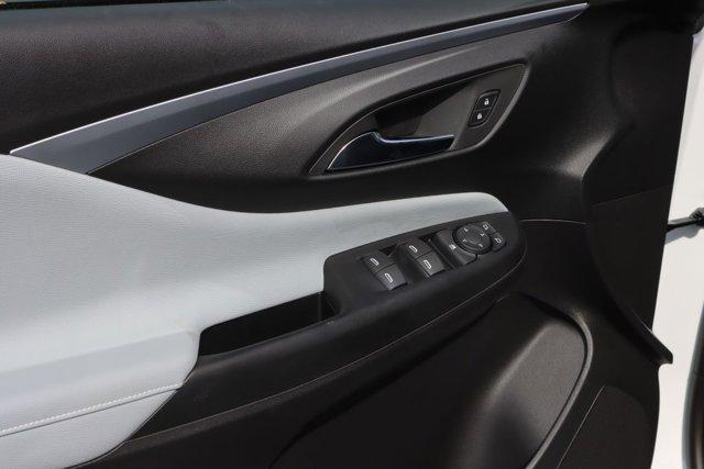 new 2025 Buick Envista car, priced at $26,000