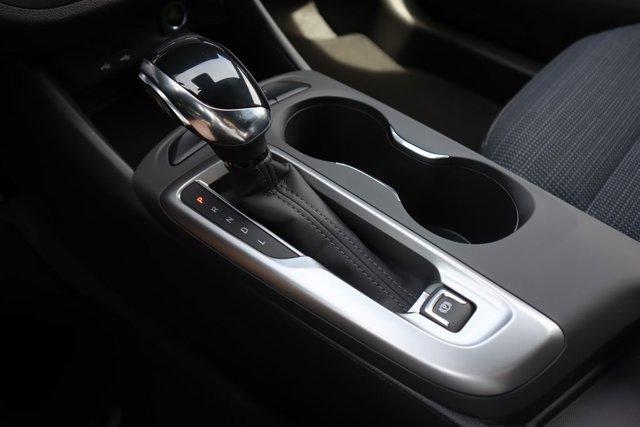 new 2025 Buick Envista car, priced at $26,000