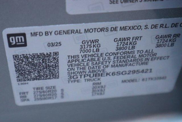 new 2025 GMC Sierra 1500 car, priced at $51,717