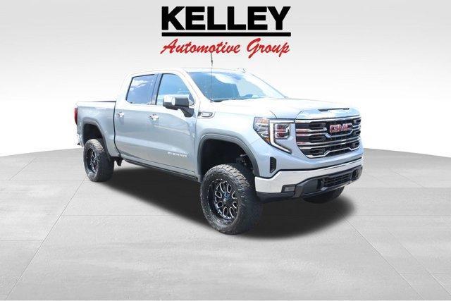 used 2023 GMC Sierra 1500 car, priced at $43,000