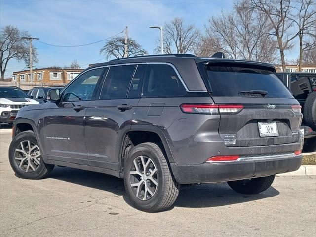 new 2024 Jeep Grand Cherokee car, priced at $46,304