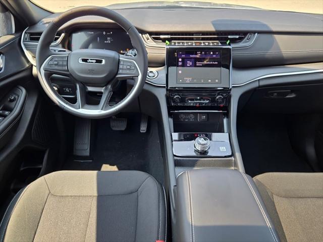 new 2025 Jeep Grand Cherokee car, priced at $36,977