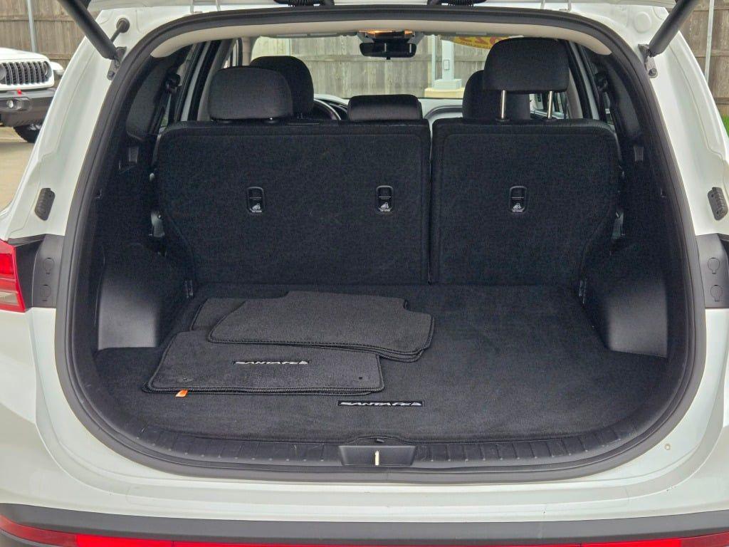 used 2023 Hyundai Santa Fe car, priced at $24,352