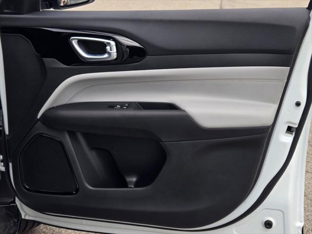 new 2024 Jeep Compass car, priced at $39,015