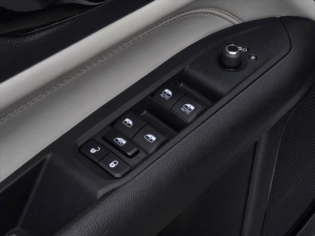 new 2024 Jeep Compass car, priced at $39,015