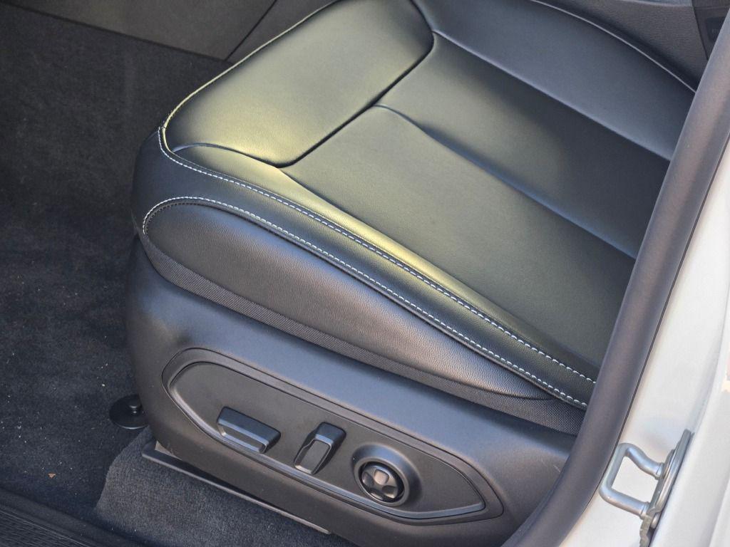 new 2025 Jeep Grand Cherokee L car, priced at $46,113