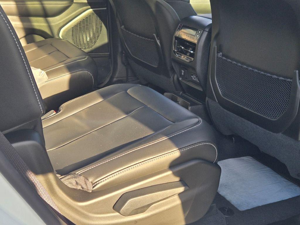 new 2025 Jeep Grand Cherokee L car, priced at $46,113