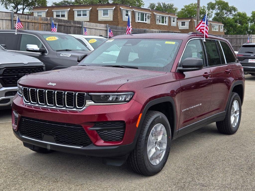 new 2025 Jeep Grand Cherokee car, priced at $38,298