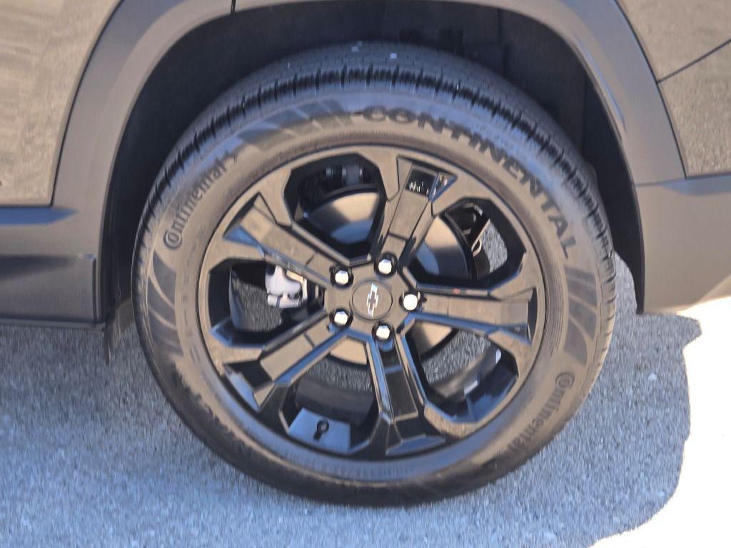 used 2026 Chevrolet Equinox car, priced at $31,571