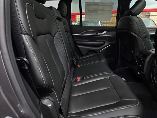 new 2025 Jeep Grand Cherokee car, priced at $45,921