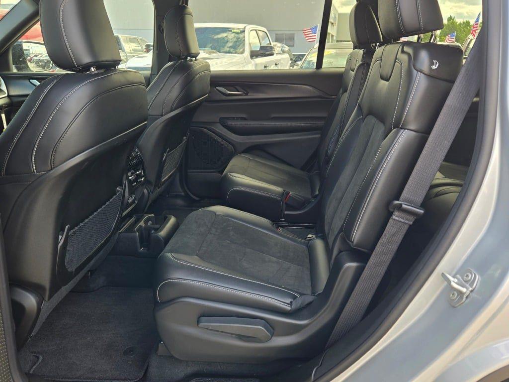 new 2025 Jeep Grand Cherokee L car, priced at $41,031