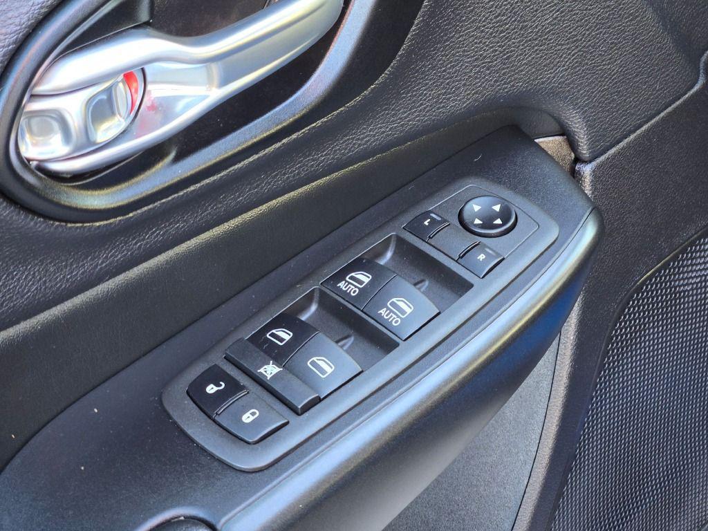 used 2022 Jeep Cherokee car, priced at $26,765