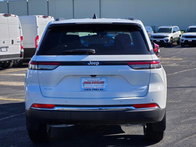 new 2025 Jeep Grand Cherokee car, priced at $40,505