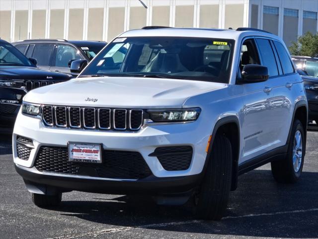 new 2025 Jeep Grand Cherokee car, priced at $40,505