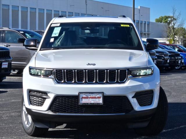 new 2025 Jeep Grand Cherokee car, priced at $40,505