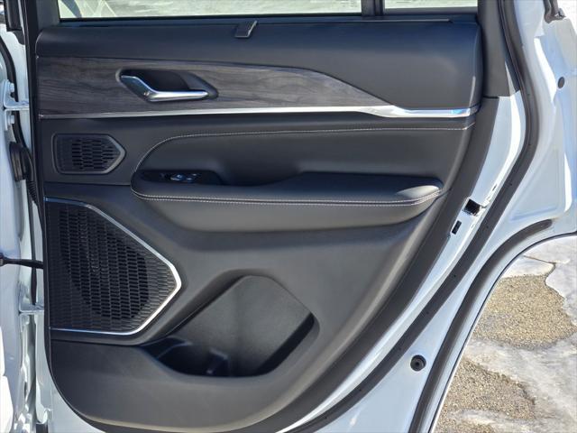 new 2025 Jeep Grand Cherokee car, priced at $58,416