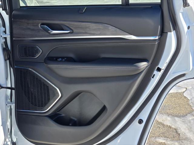 new 2025 Jeep Grand Cherokee car, priced at $57,345