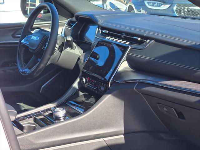 new 2025 Jeep Grand Cherokee car, priced at $58,416