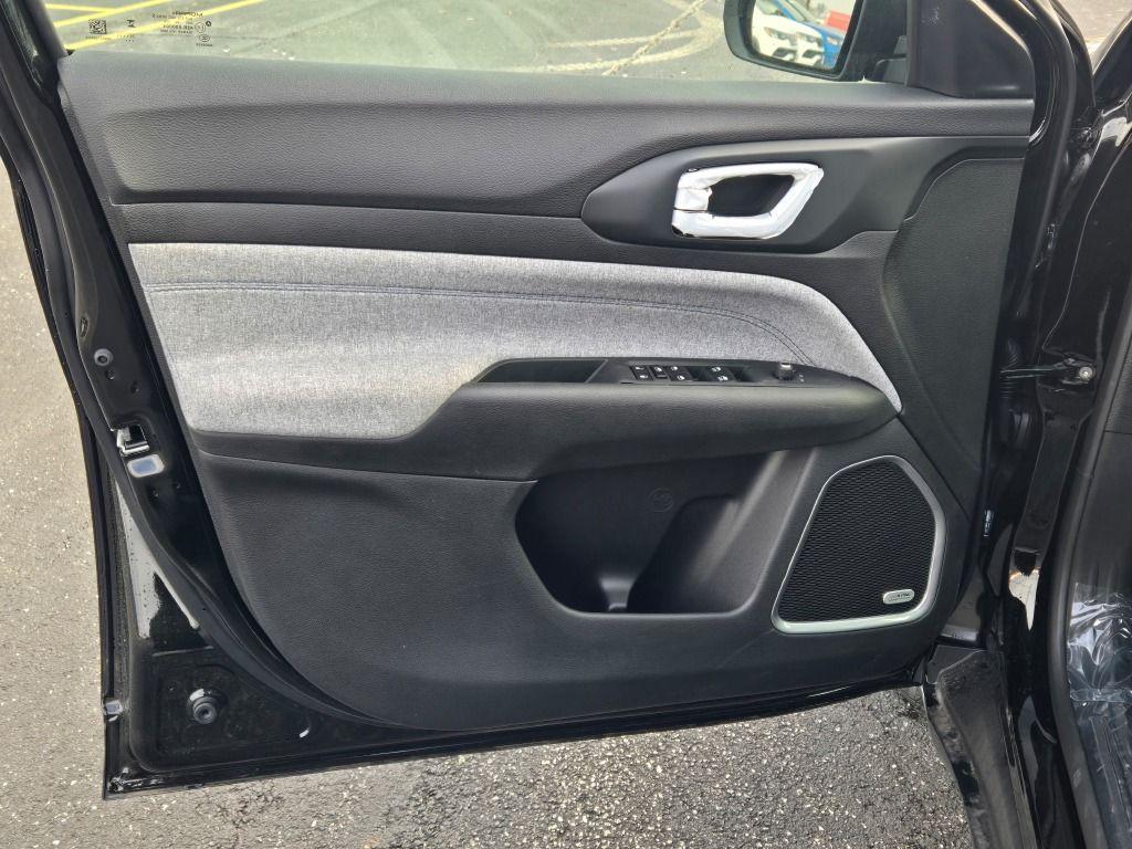 new 2025 Jeep Compass car, priced at $31,310