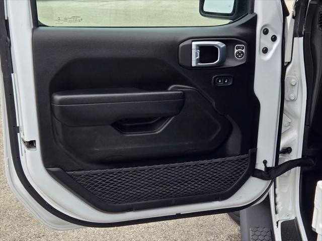 used 2021 Jeep Wrangler Unlimited car, priced at $30,253