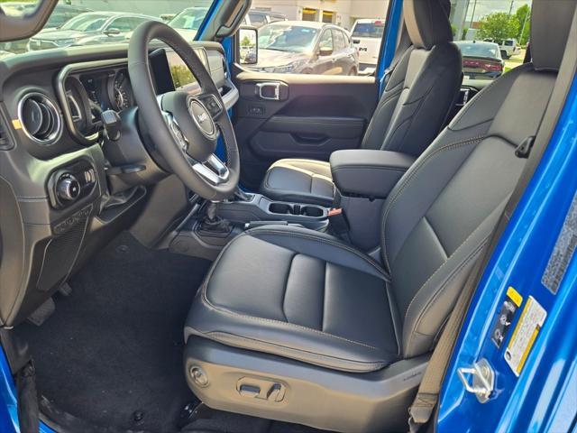 new 2025 Jeep Wrangler car, priced at $52,545