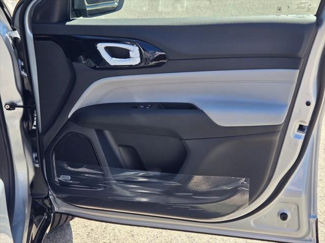 new 2025 Jeep Compass car, priced at $37,193