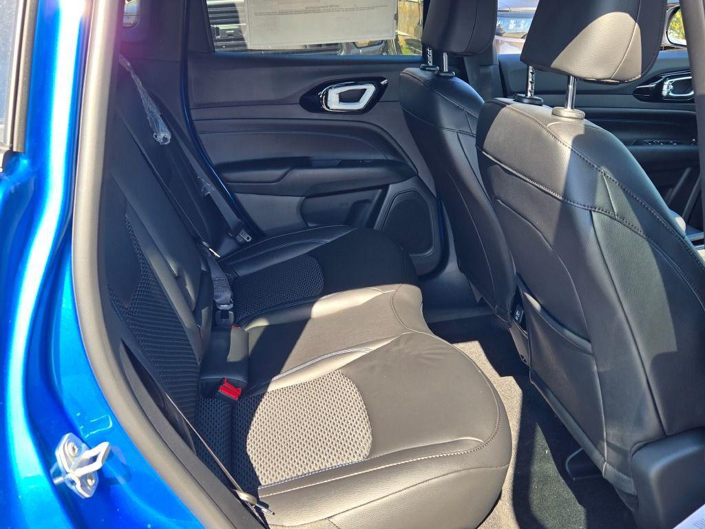 new 2026 Jeep Compass car, priced at $32,685