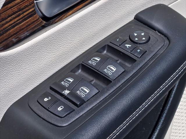 used 2023 Chrysler Pacifica car, priced at $29,454