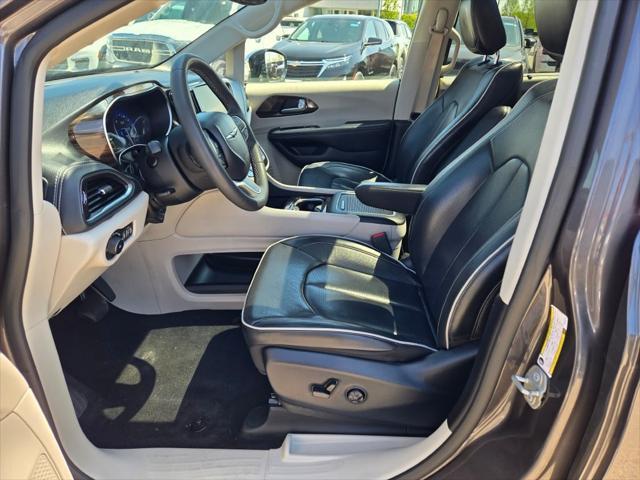 used 2023 Chrysler Pacifica car, priced at $29,454