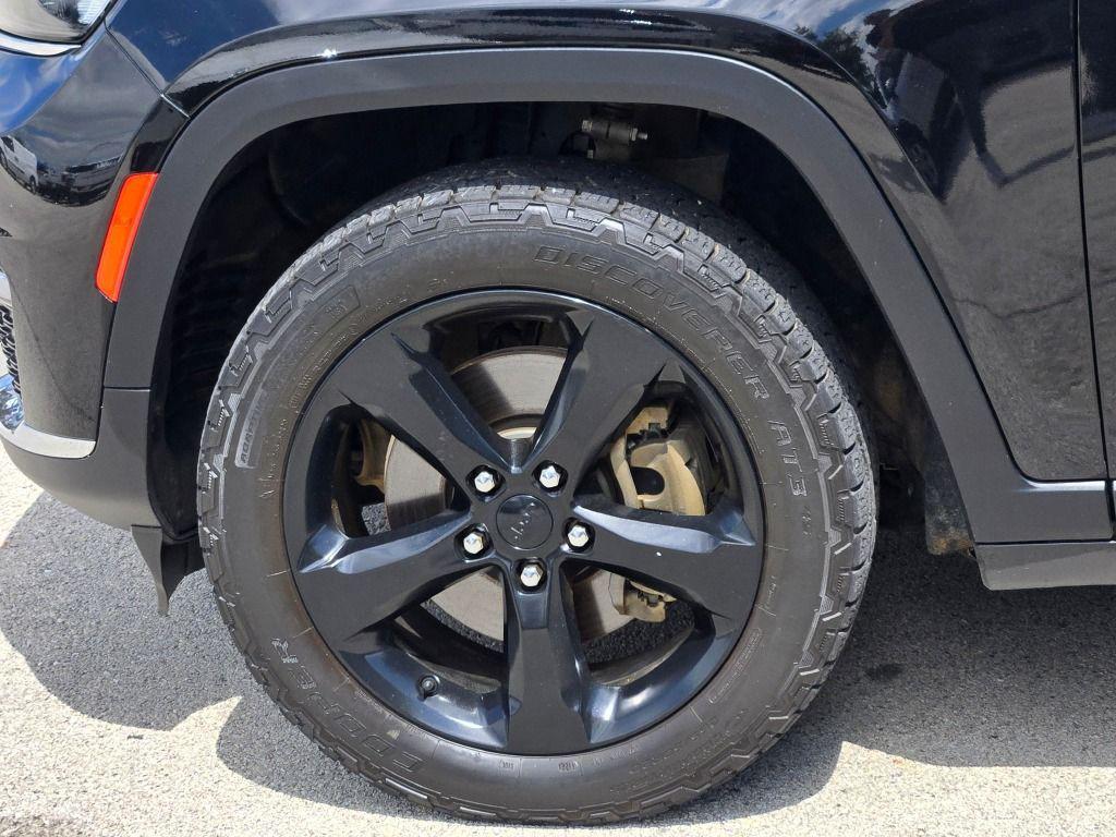used 2022 Jeep Grand Cherokee L car, priced at $28,995