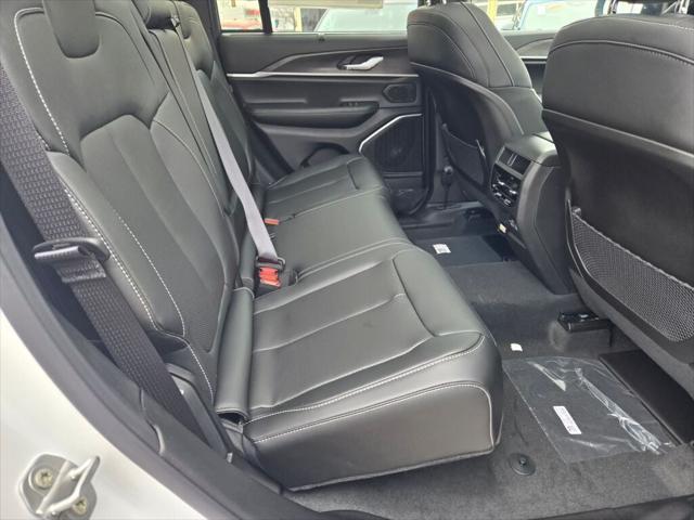 new 2025 Jeep Grand Cherokee car, priced at $50,840