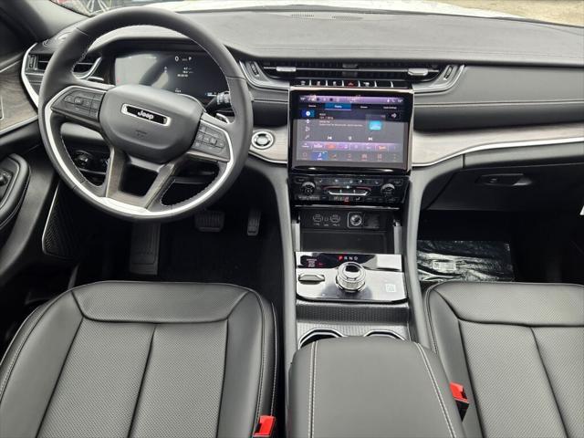 new 2025 Jeep Grand Cherokee car, priced at $50,840