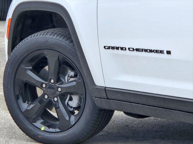 new 2025 Jeep Grand Cherokee car, priced at $50,476
