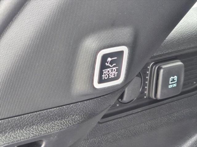 new 2025 Jeep Grand Cherokee car, priced at $50,476