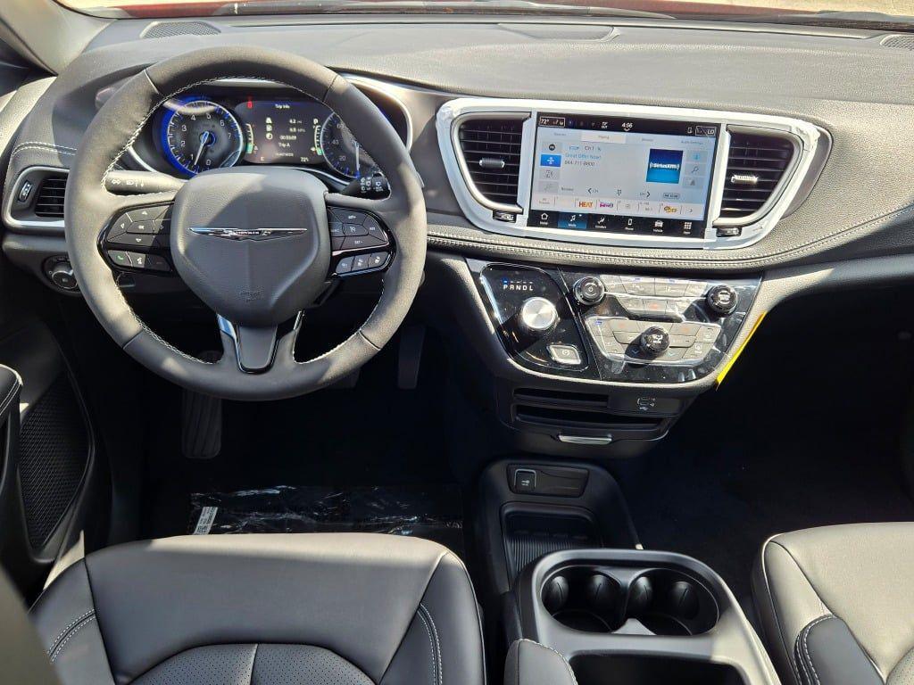 new 2026 Chrysler Pacifica car, priced at $46,402
