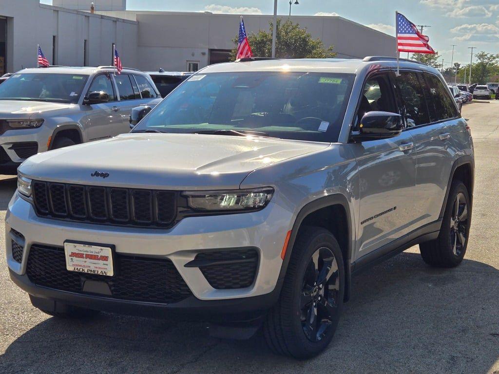 new 2025 Jeep Grand Cherokee car, priced at $41,829