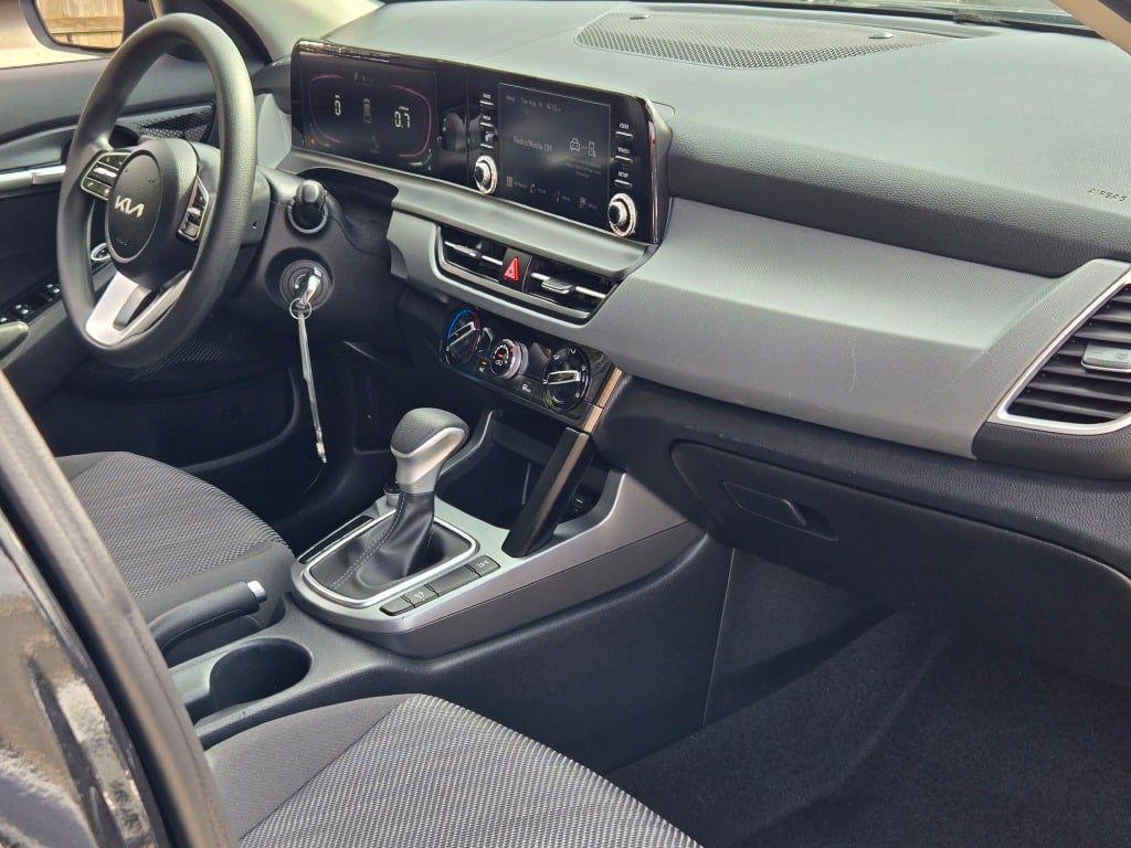 used 2024 Kia Seltos car, priced at $23,052