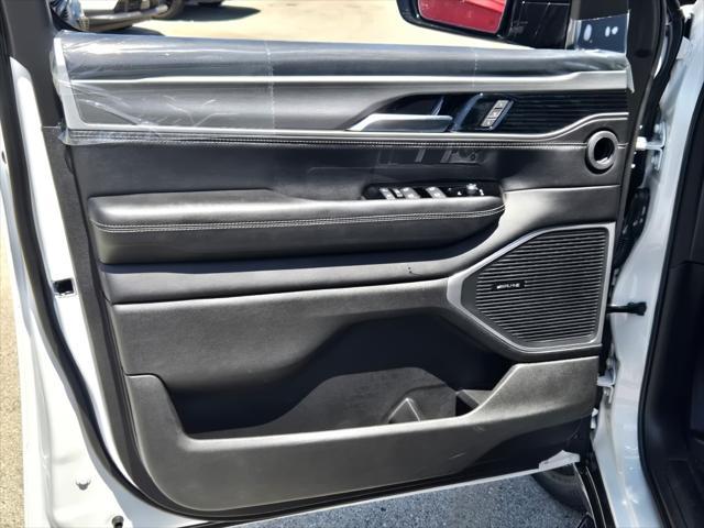 new 2025 Jeep Wagoneer car, priced at $77,977
