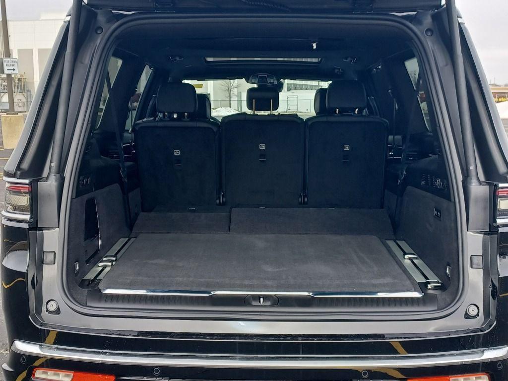 new 2024 Jeep Grand Wagoneer L car, priced at $83,630