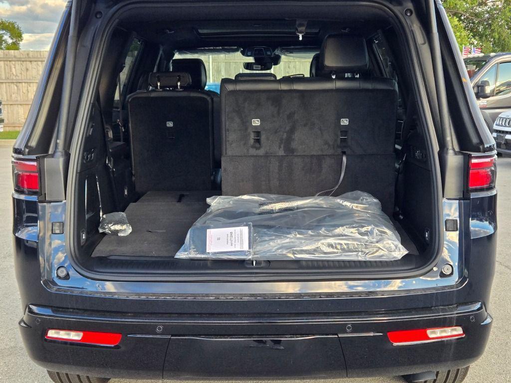 new 2025 Jeep Wagoneer car, priced at $73,221