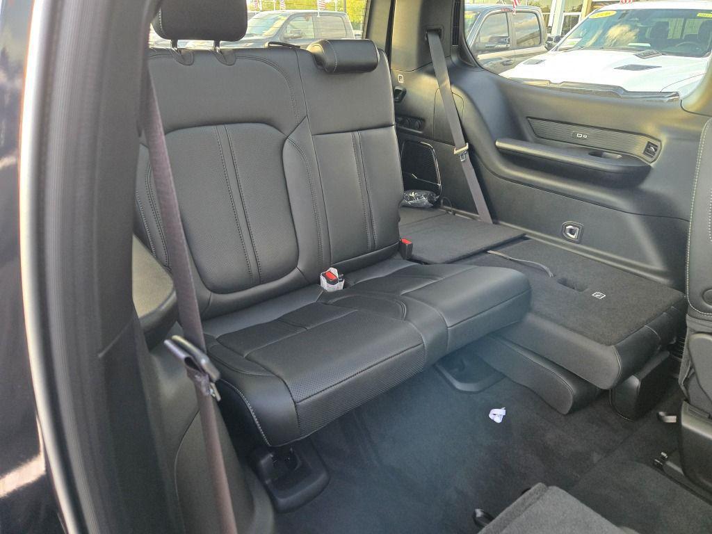 new 2025 Jeep Wagoneer car, priced at $73,221