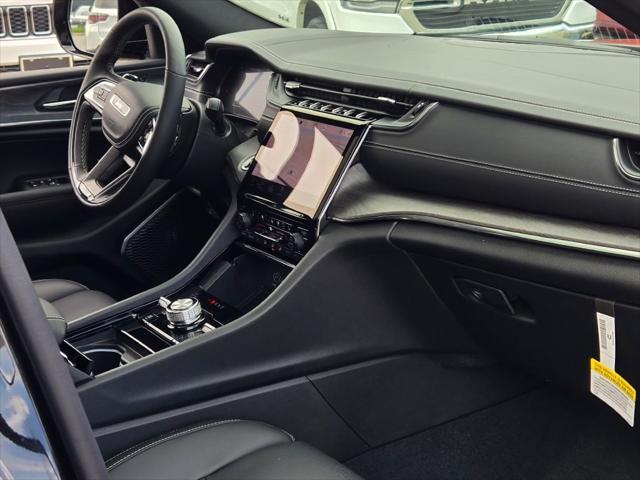 new 2025 Jeep Grand Cherokee car, priced at $59,711