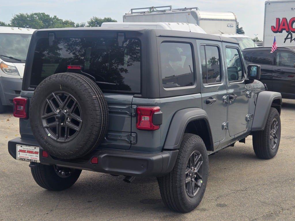 new 2025 Jeep Wrangler car, priced at $45,587