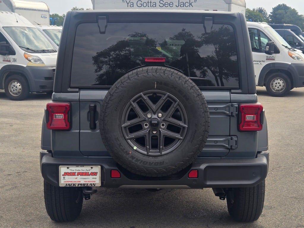 new 2025 Jeep Wrangler car, priced at $45,587